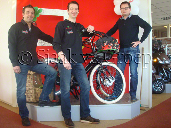 De directie van Bike Totaal Steven Koelewijn. Van links naar rechts: Jan Huijgen (31), Marcel Muijs (36) en Larry Koelewijn (36).
